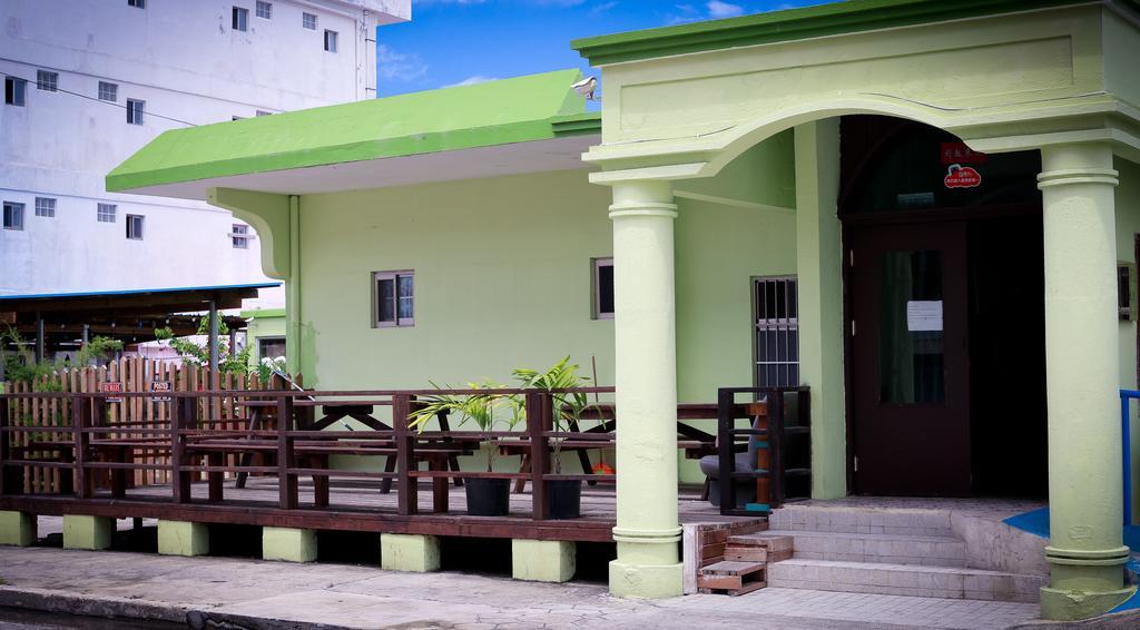 G.T. Guest House Garapan Bagian luar foto